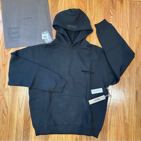 Fear of God Essentials Pull-Over Hoodie (SS22) Black/Stretch Limo - Picture 2 of 12